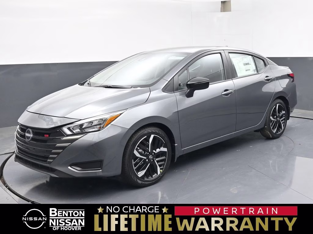 2025 Gun Metallic Nissan Versa 1.6 SR FWD Sedan