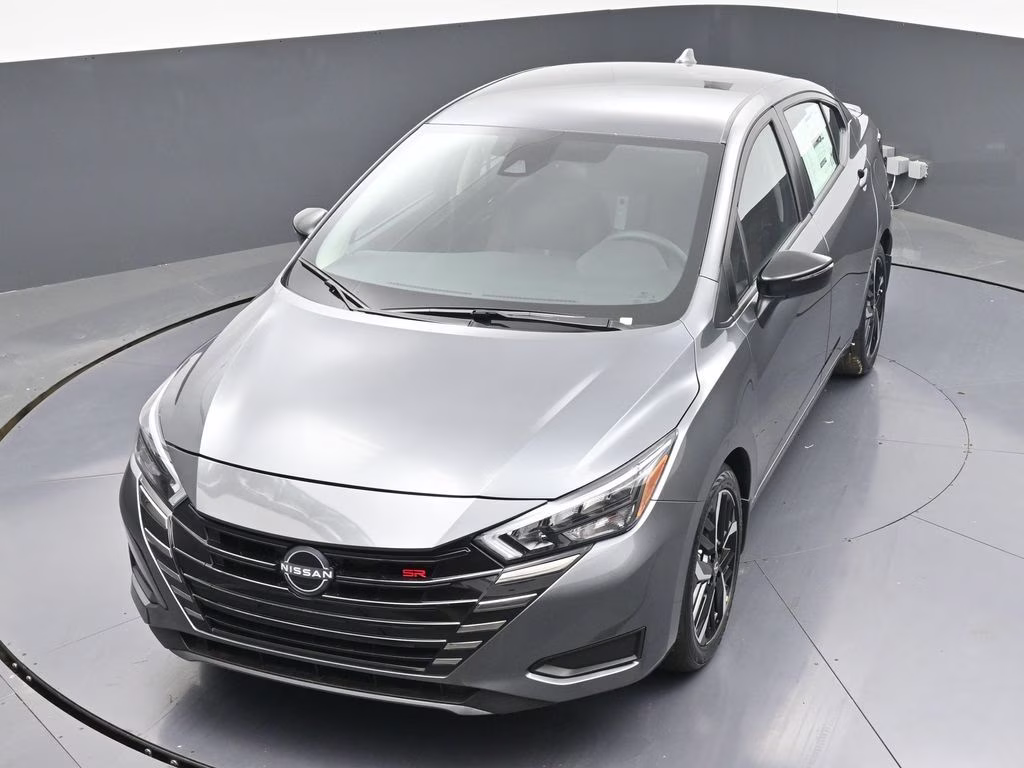 2025 Gun Metallic Nissan Versa 1.6 SR FWD Sedan