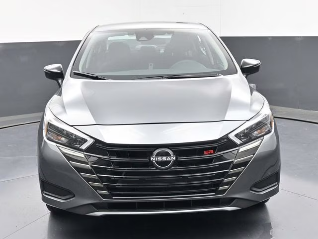 2025 Gun Metallic Nissan Versa 1.6 SR FWD Sedan