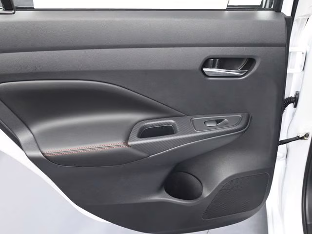 2025 Aspen White Tricoat Nissan Versa 1.6 SR FWD Sedan