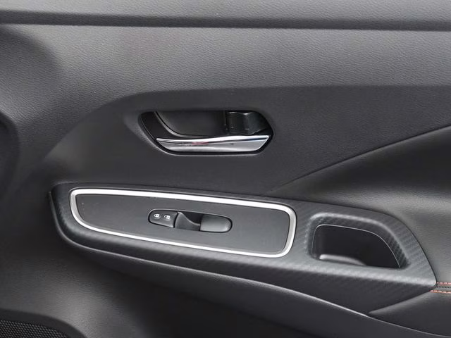 2025 Scarlet Ember Tintcoat Nissan Versa 1.6 SR FWD Sedan