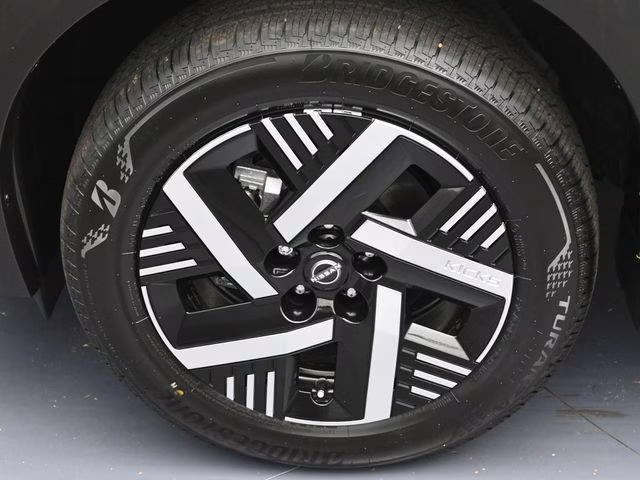 2026 Gun Metallic Nissan Kicks SV FWD SUV