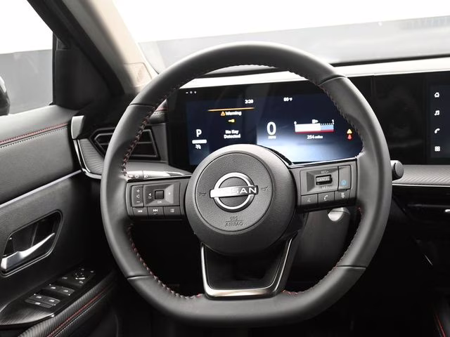 2026 Super Black Nissan Kicks SR FWD SUV