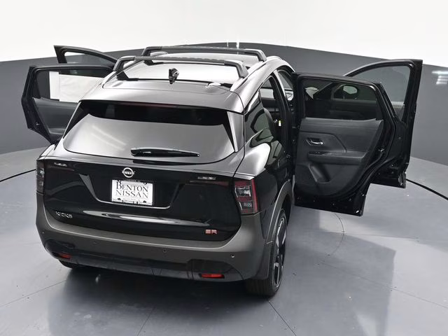 2026 Super Black Nissan Kicks SR FWD SUV