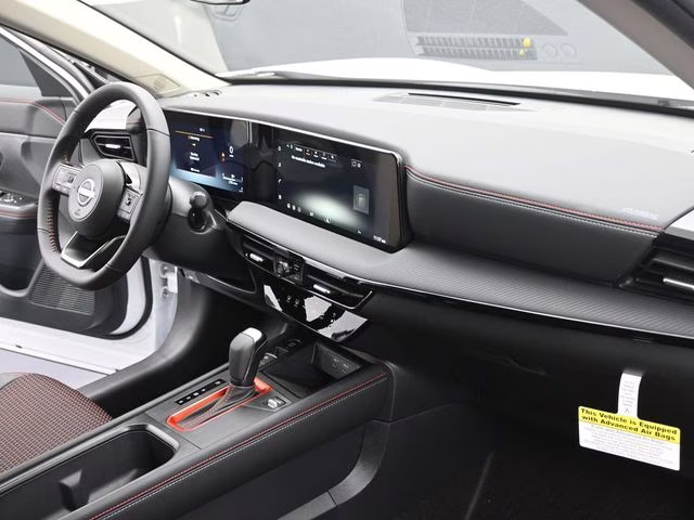 2026 Aspen White Tricoat Nissan Kicks SR FWD SUV