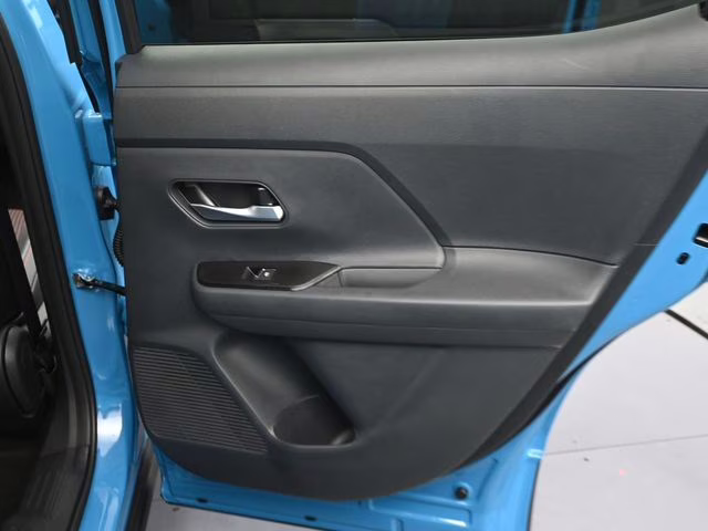 2026 Arctic Ice Blue/Black Nissan Kicks SR FWD SUV