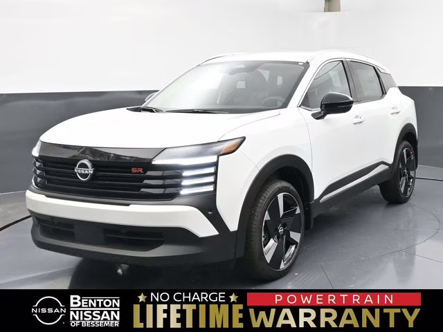 2026 Aspen White Tricoat Nissan Kicks SR FWD SUV