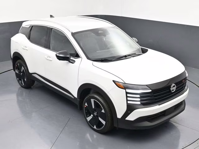 2026 Aspen White Tricoat Nissan Kicks SR FWD SUV