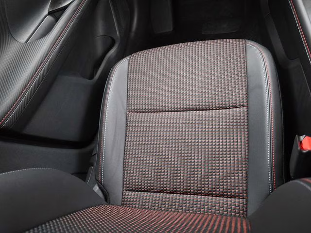 2026 Gun Metallic/Super Black Nissan Kicks SR FWD SUV