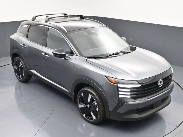 2026 Gun Metallic/Super Black Nissan Kicks SR FWD SUV