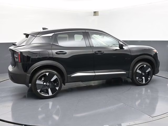 2026 Super Black Nissan Kicks SR FWD SUV