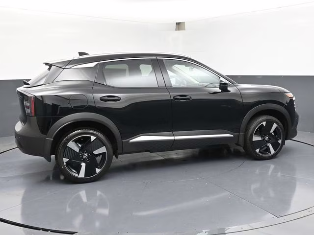 2026 Super Black Nissan Kicks SR FWD SUV