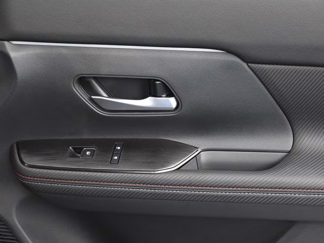 2026 Super Black Nissan Kicks SR FWD SUV