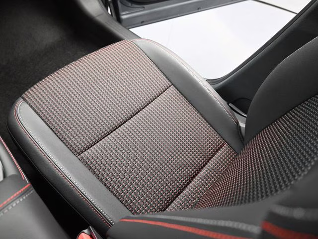 2026 Gun Metallic/Scarlet Ember Tintcoat Nissan Kicks SR FWD SUV