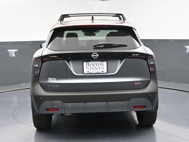 2026 Gun Metallic/Scarlet Ember Tintcoat Nissan Kicks SR FWD SUV