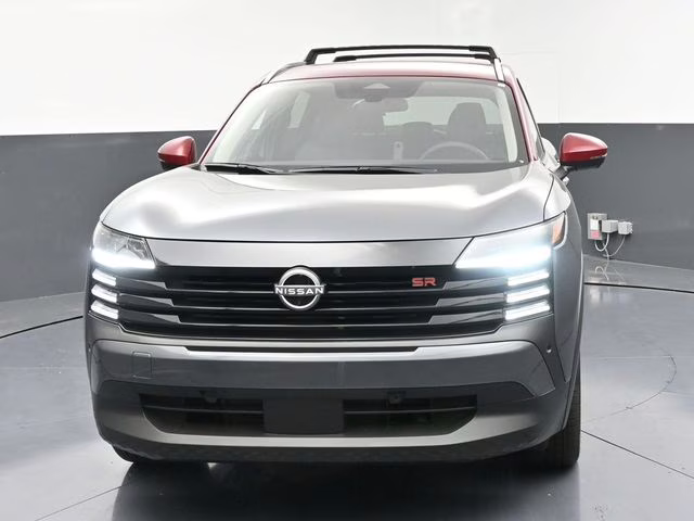 2026 Gun Metallic/Scarlet Ember Tintcoat Nissan Kicks SR FWD SUV