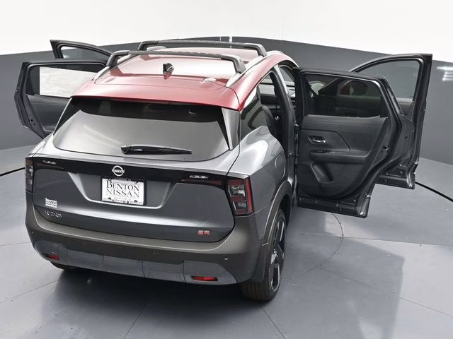 2026 Gun Metallic/Scarlet Ember Tintcoat Nissan Kicks SR FWD SUV