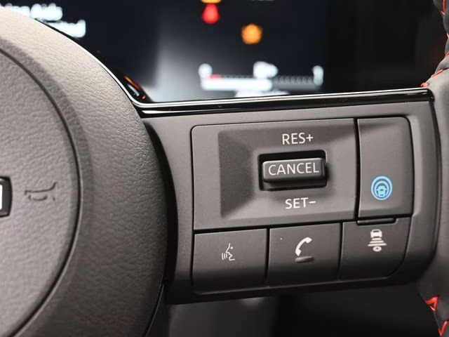 2026 Super Black Nissan Kicks SR FWD SUV