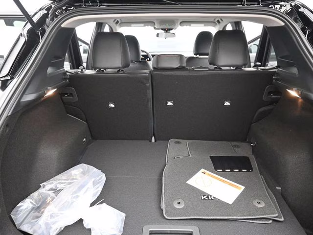 2026 Super Black Nissan Kicks SR FWD SUV