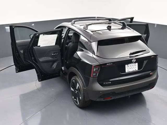 2026 Super Black Nissan Kicks SR FWD SUV