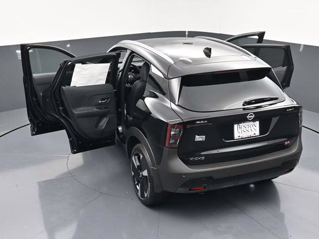 2026 Super Black Nissan Kicks SR FWD SUV