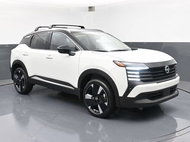 2026 Aspen White/Super Black Nissan Kicks SR FWD SUV