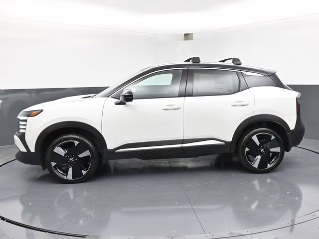 2026 Aspen White/Super Black Nissan Kicks SR FWD SUV