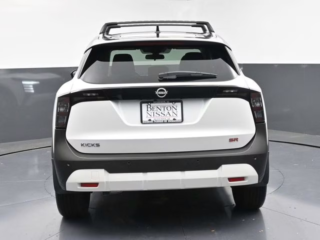 2026 Aspen White/Super Black Nissan Kicks SR FWD SUV
