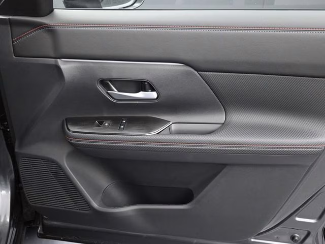 2026 Gun Metallic Nissan Kicks SR FWD SUV