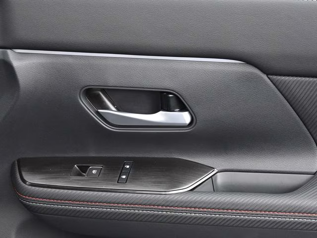 2026 Gun Metallic Nissan Kicks SR FWD SUV