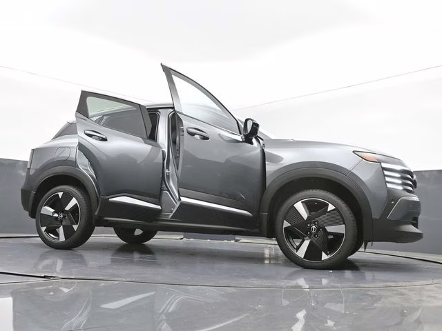 2026 Gun Metallic Nissan Kicks SR FWD SUV