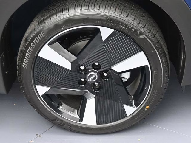 2026 Deep Blue Pearl Nissan Kicks SR FWD SUV