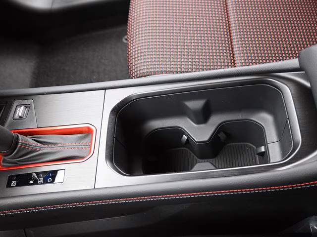 2026 Aspen White Tricoat Nissan Kicks SR FWD SUV