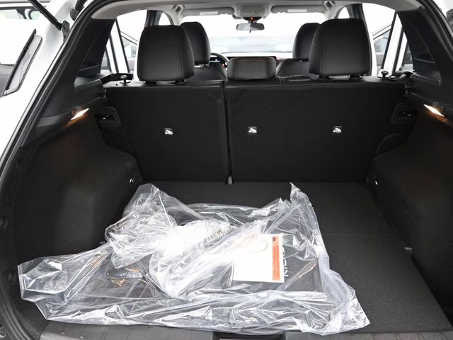 2026 Aspen White Tricoat Nissan Kicks SR FWD SUV