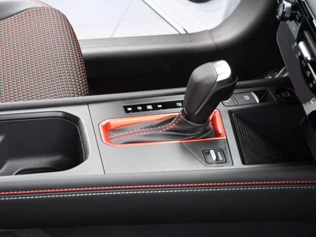 2026 Aspen White Tricoat Nissan Kicks SR FWD SUV