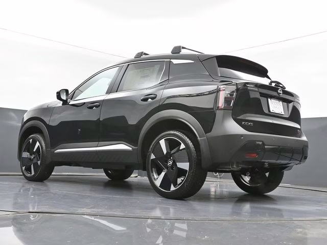 2026 Super Black Nissan Kicks SR FWD SUV