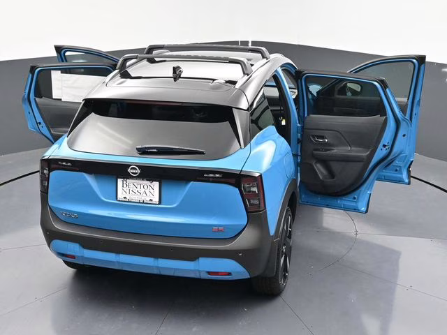 2026 Arctic Ice Blue/Black Nissan Kicks SR FWD SUV
