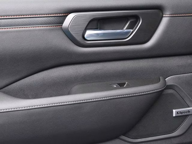 2025 Alpine Metallic Nissan Armada PRO-4X 4X4 SUV