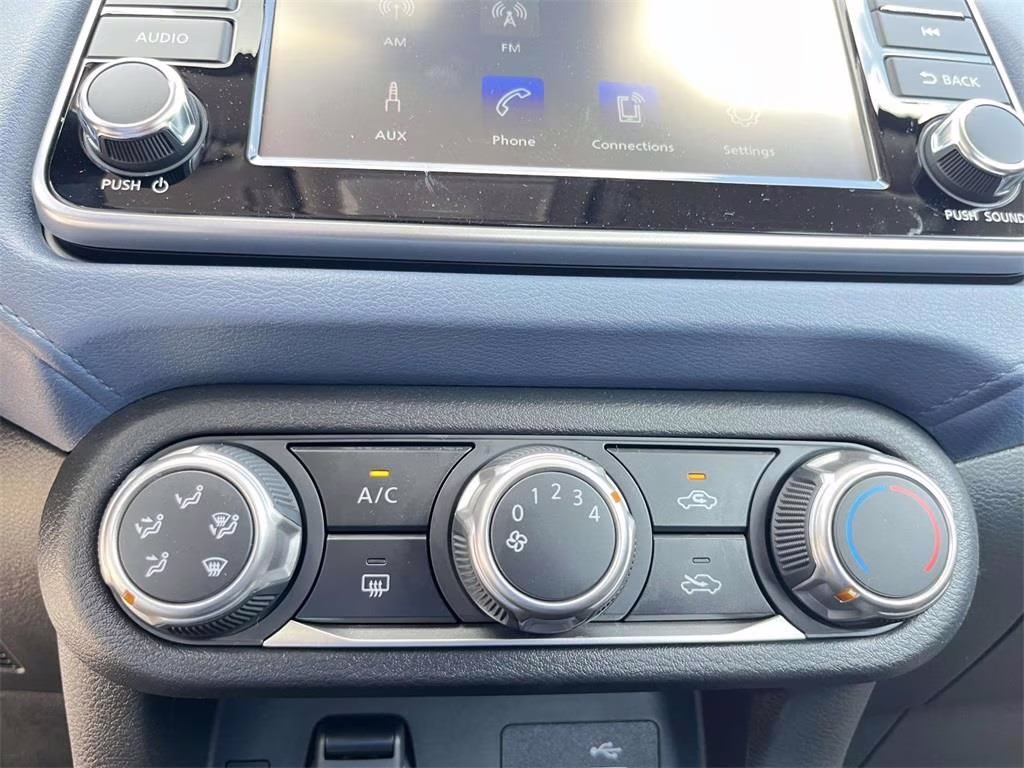 2025 Aspen White Tricoat Nissan Versa 1.6 SV FWD Sedan