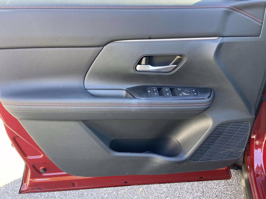 2026 Scarlet Ember Tintcoat Nissan Kicks SR FWD SUV