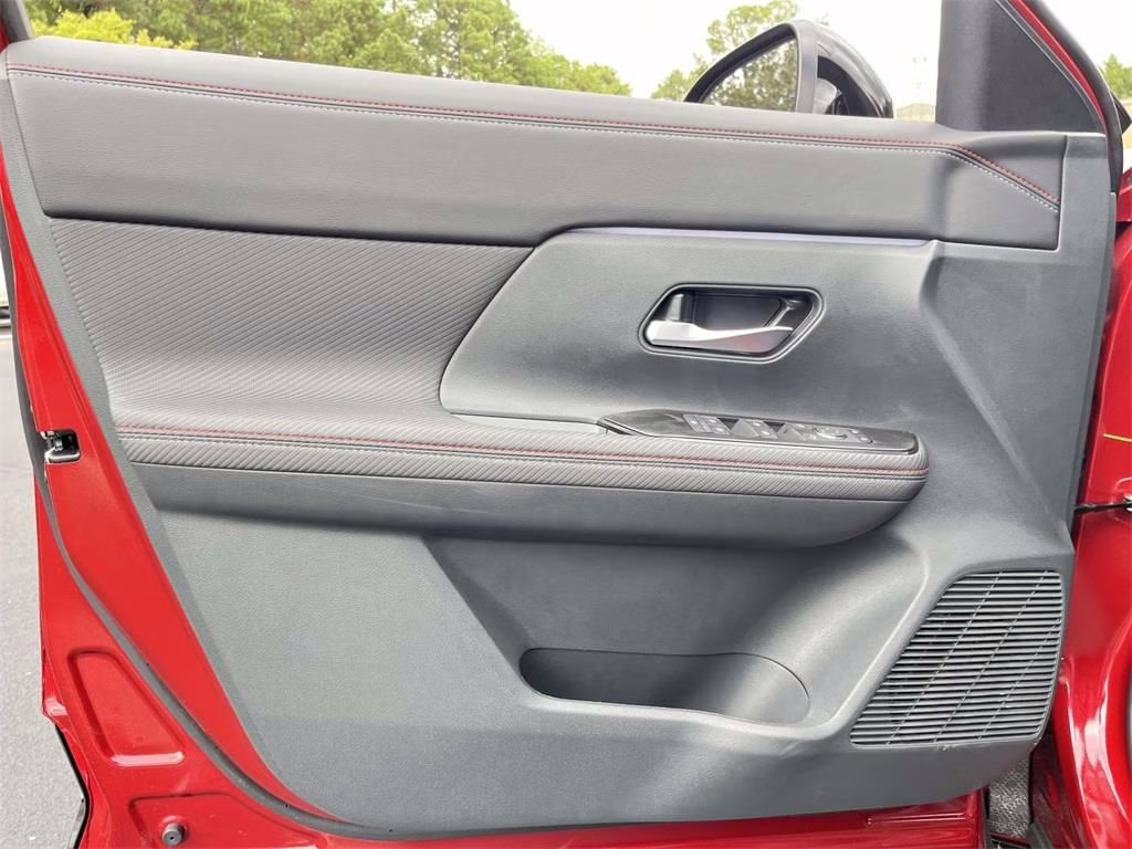 2026 Scarlet Ember Tintcoat Nissan Kicks SR FWD SUV