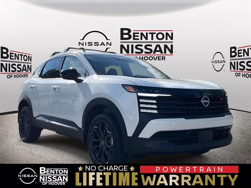 2026 Aspen White Tricoat Nissan Kicks SR FWD SUV