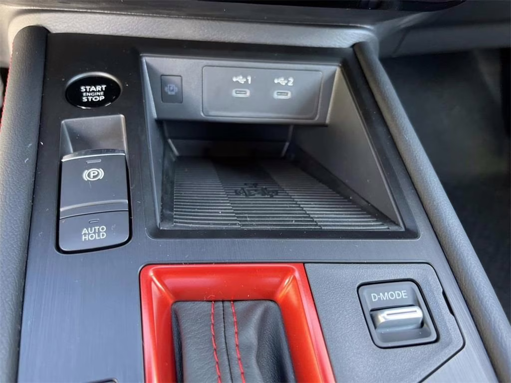 2026 Aspen White Tricoat Nissan Kicks SR FWD SUV