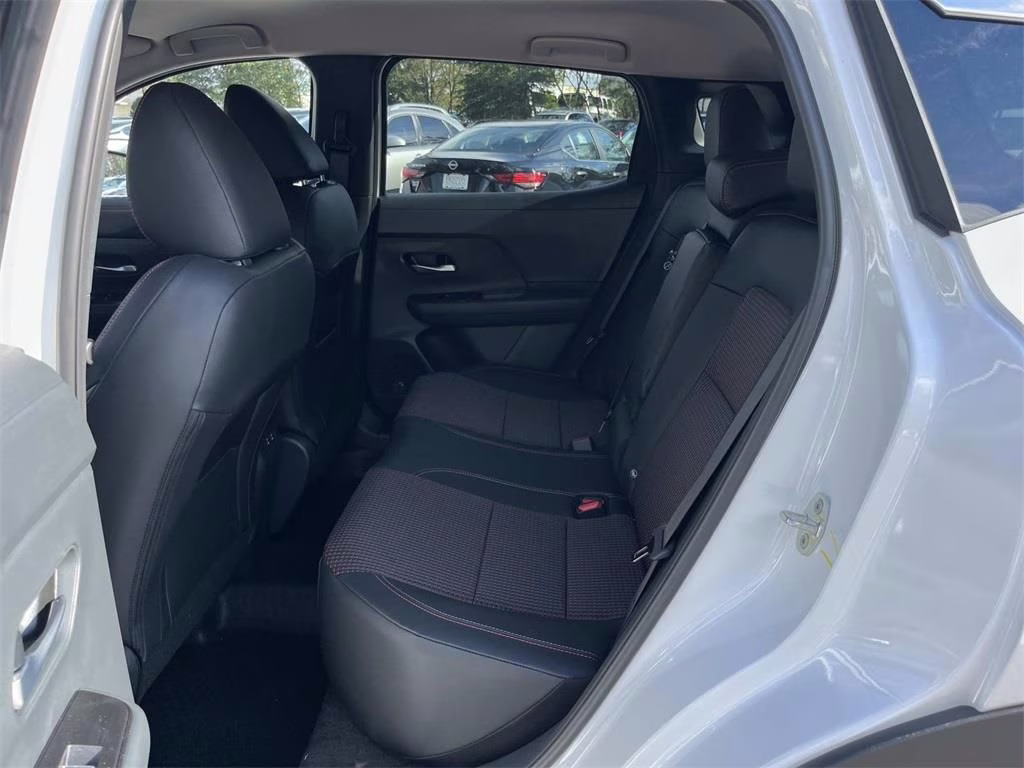 2026 Aspen White Tricoat Nissan Kicks SR FWD SUV