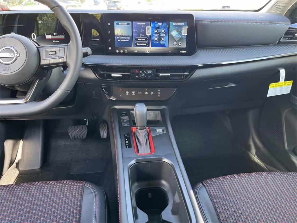 2026 Aspen White Tricoat Nissan Kicks SR FWD SUV