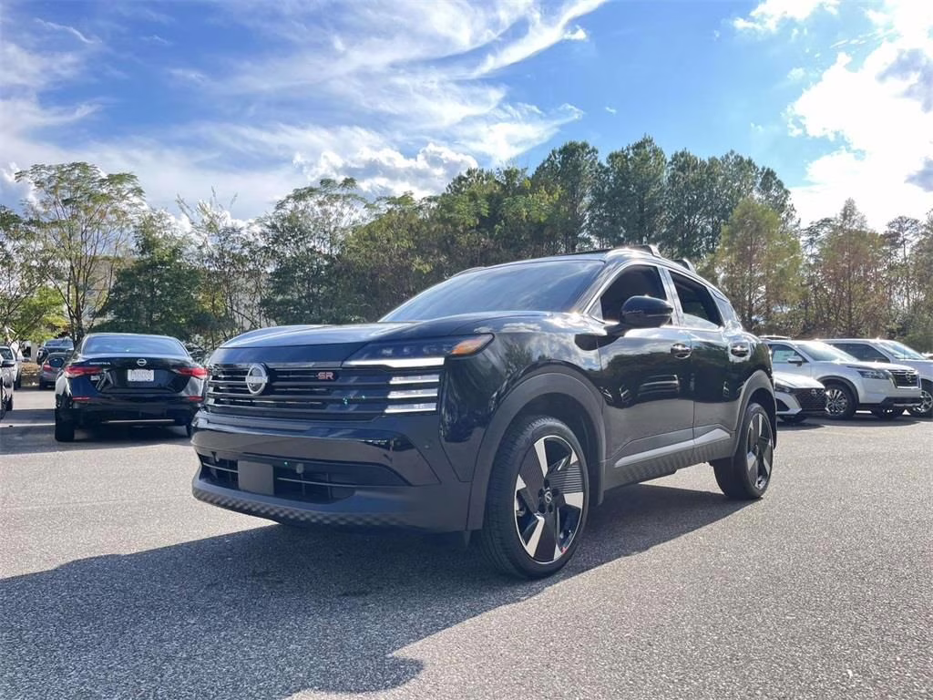 2026 Super Black Nissan Kicks SR FWD SUV