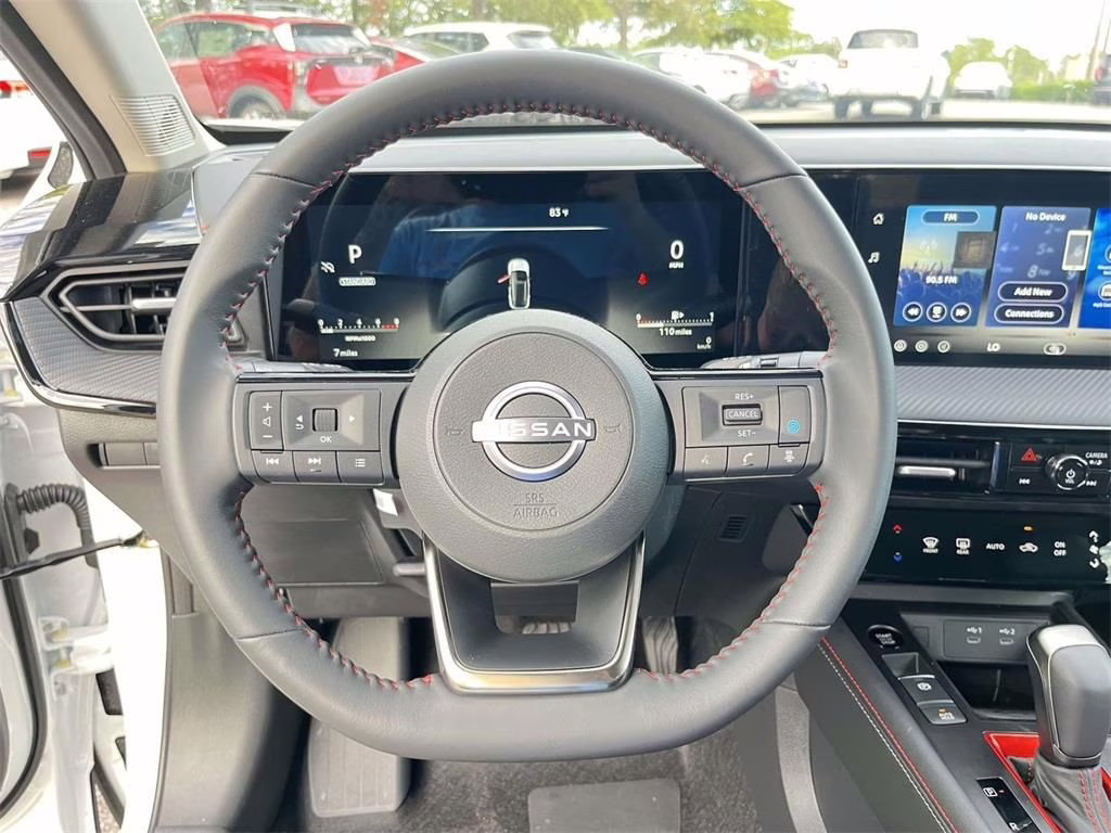 2026 Aspen White Tricoat Nissan Kicks SR FWD SUV