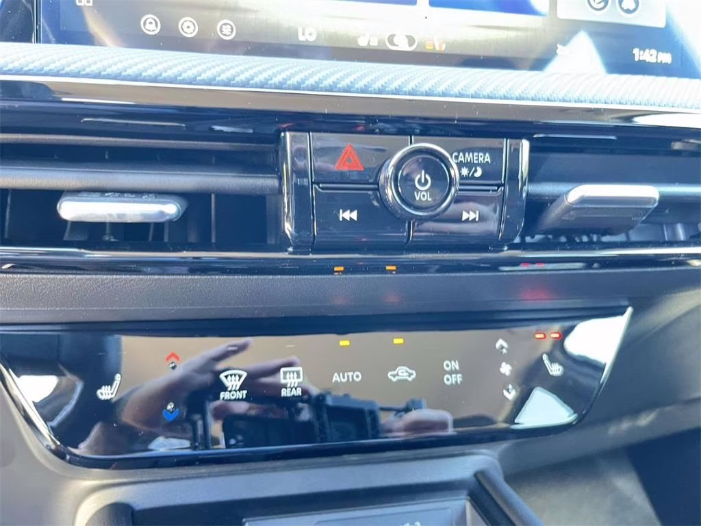 2026 Super Black Nissan Kicks SR AWD SUV