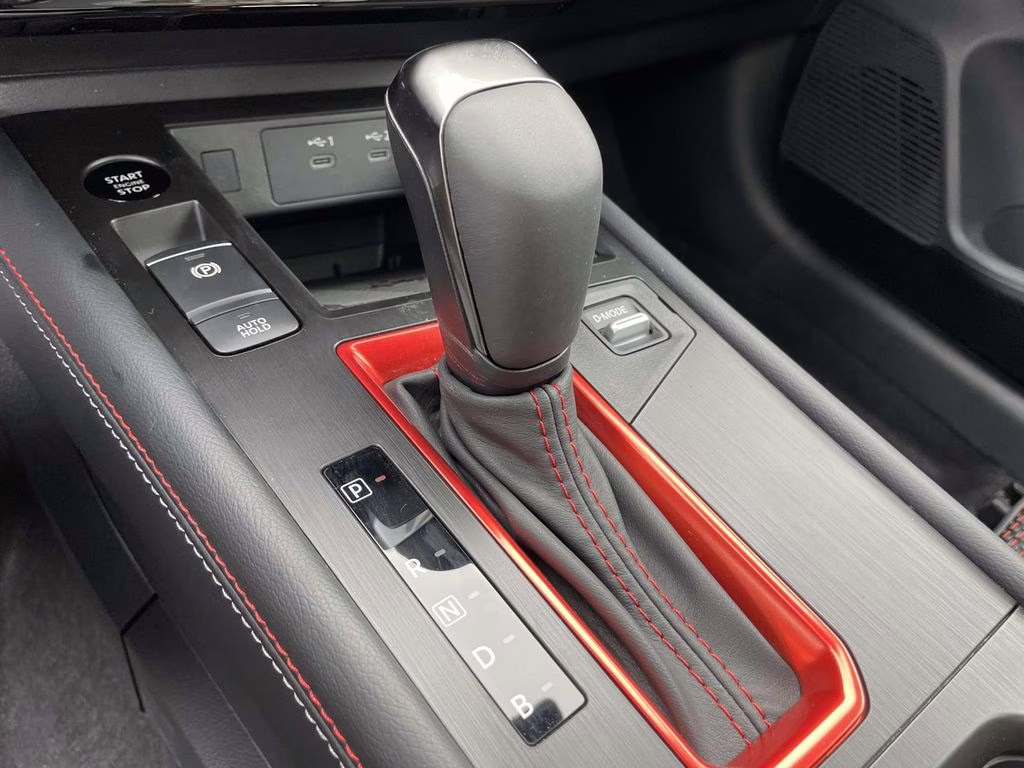 2026 Aspen White Tricoat Nissan Kicks SR FWD SUV