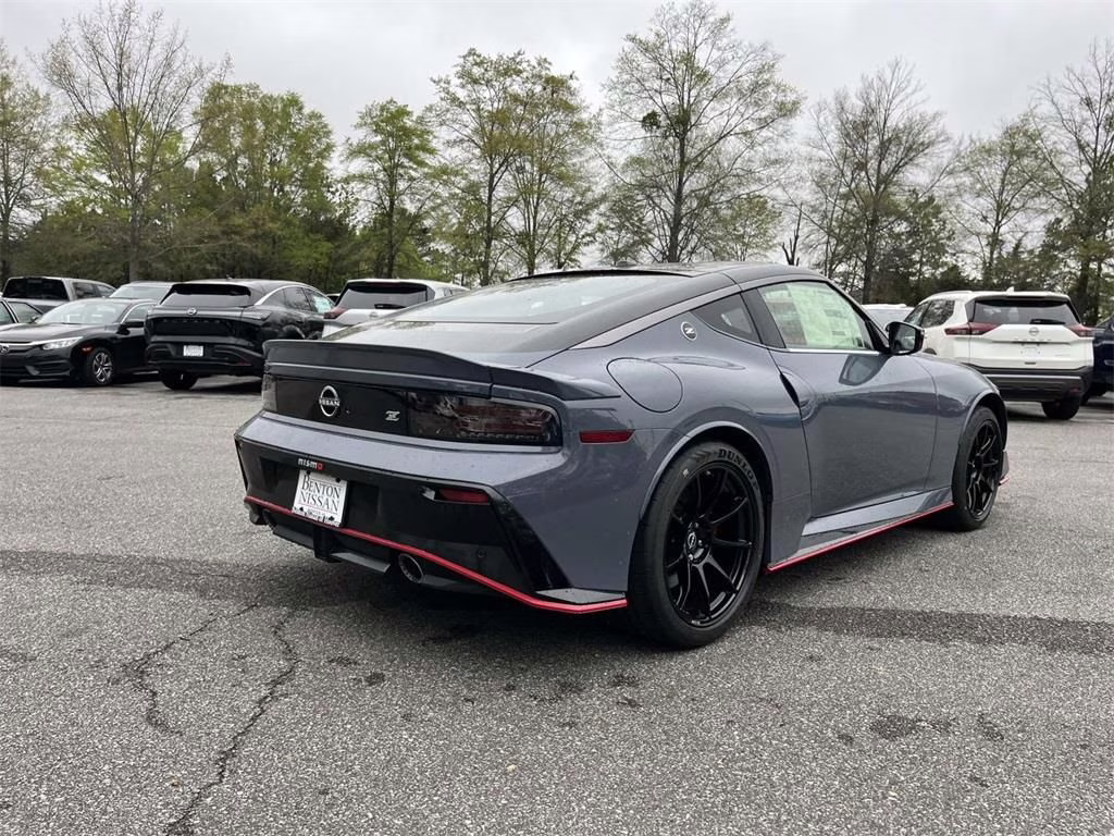 2025 Stealth Gray/Super Black Nissan Z NISMO RWD Coupe
